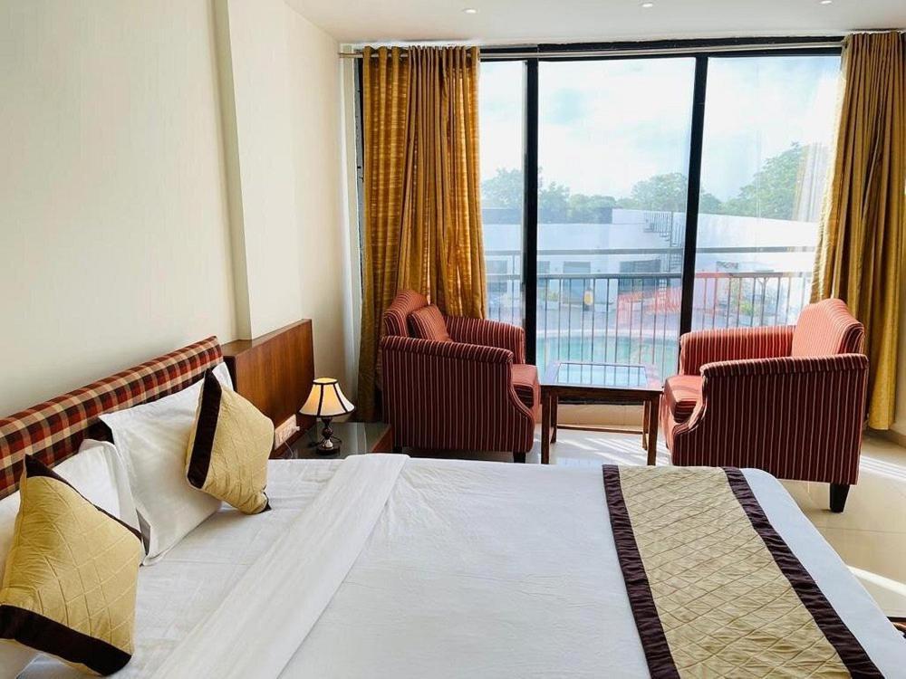 Om Sanctuary Resort By Pinks Hospitality Rupāwati Esterno foto