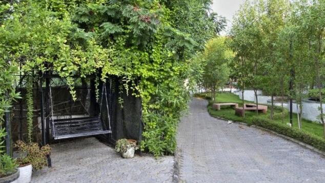 Om Sanctuary Resort By Pinks Hospitality Rupāwati Esterno foto