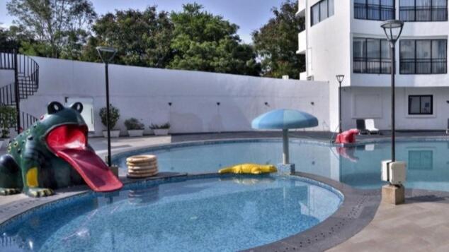 Om Sanctuary Resort By Pinks Hospitality Rupāwati Esterno foto