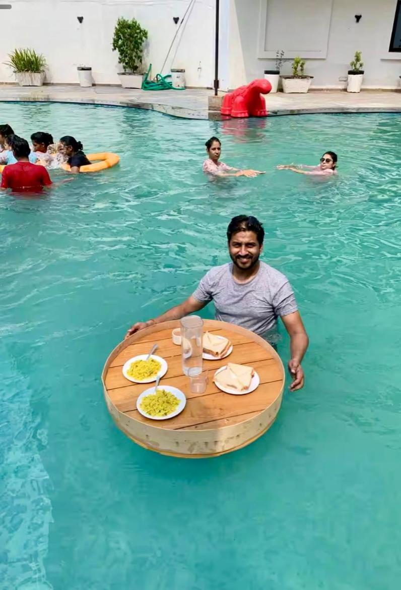 Om Sanctuary Resort By Pinks Hospitality Rupāwati Esterno foto